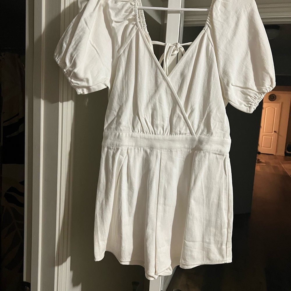 White Puff Sleeve Romper